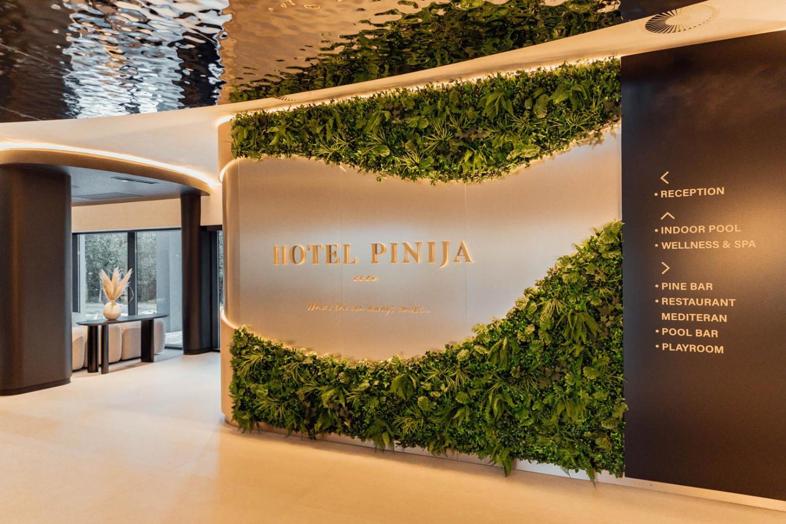 Hotel Pinija Petrcane Exteriér fotografie